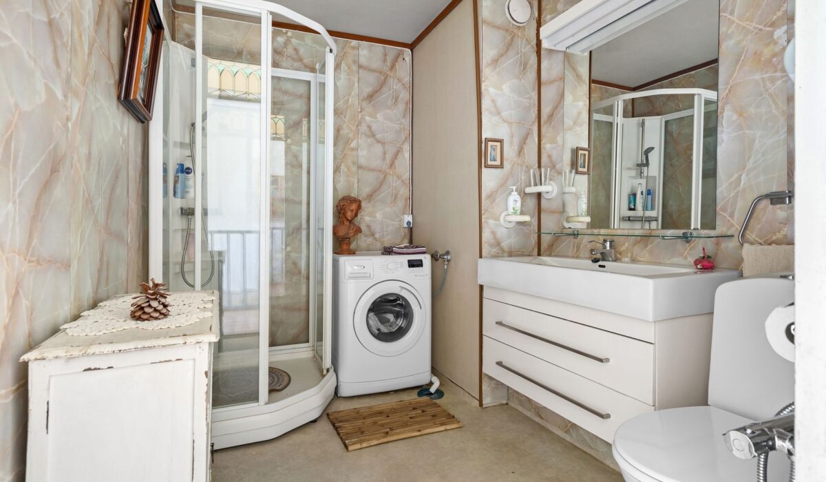 Small Bathroom